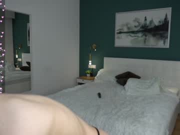 girl
        blue_energy_ cam image #3029645