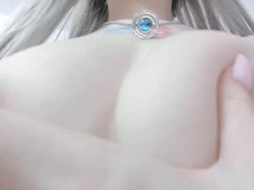 girl
        lulissa cam image #3232536