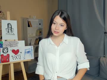 girl
        albina_stone cam image #2199860