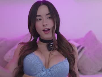 girl
        emyii cam image #3373729