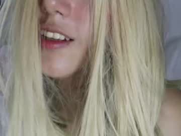 girl
        wendy_daniela cam image #1914290