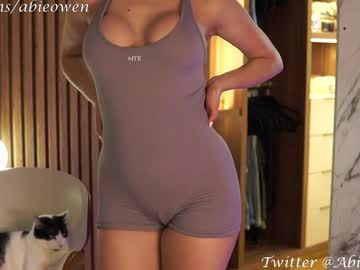 girl
        abie_owen cam image #4279154