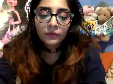girl
        heavensbunny cam image #3753296