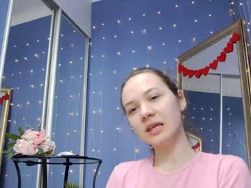 girl
        kriskras__ cam image #3041707