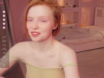 girl
        gingers_hugs cam image #2108134