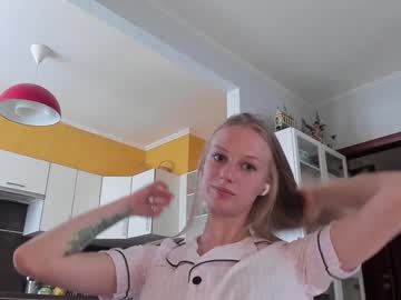 girl
        magic_couple13 cam image #2902301