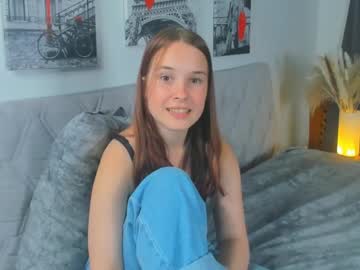 girl
        florencemiler cam image #3114467