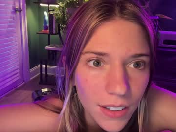 girl
        oliviahansleyy cam image #3692918