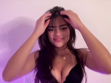 girl
        poutyselena cam image #4001480