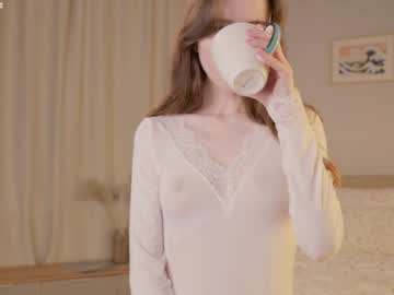 girl
        gina_gracia cam image #3692270