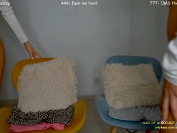 girl
        sophydiva cam image #1671403