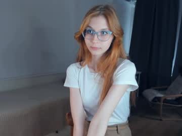 girl
        ballarising cam image #2931421