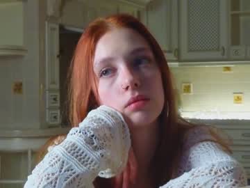 girl
        shirleywhitney cam image #2239461