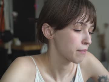 girl
        diruriru cam image #2768469