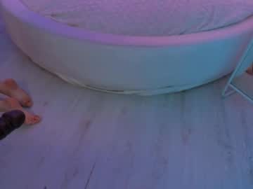 girl
        lil_stephanie cam image #4462636