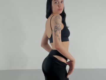 girl
        sixkiks cam image #790729