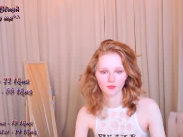 girl
        navy_blush cam image #2309547