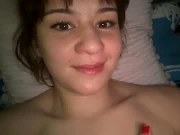 girl
        olive__nextdoor cam image #1613693