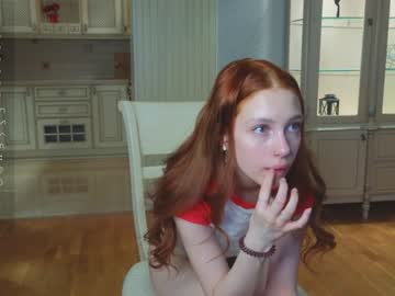 girl
        shirleywhitney cam image #2225206