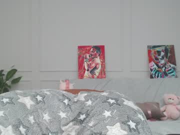 girl
        yummyyseee cam image #489375