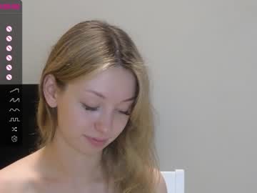 girl
        evafrancis cam image #1218678
