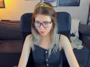 girl
        lisa_roses cam image #306878