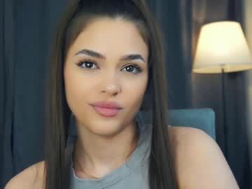 girl
        zarabeamer cam image #4527807