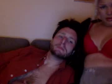 couple
        hugeswedishviking cam image #3789049