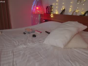 girl
        emilia98xxx cam image #2134489