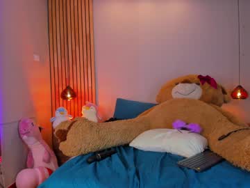 girl
        bella_donne cam image #3368159