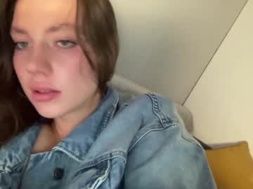 girl
        angel_from_sky cam image #3271942
