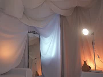 girl
        sunny_maria cam image #2770420