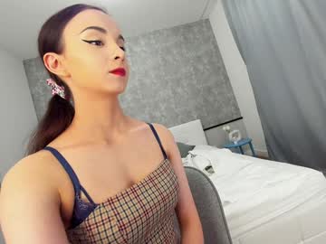 girl
        ehotlovea cam image #4361307