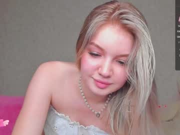 couple
        may__cute cam image #3106234