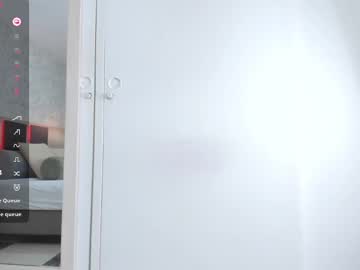 girl
        lili_foxy cam image #3961596