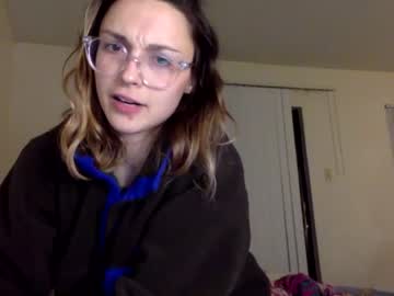 girl
        bakedmommy cam image #2021315