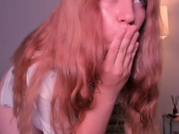 girl
        isabellegeffroy cam image #3501715