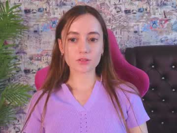 girl
        angelina_new cam image #2513997