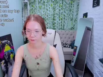 girl
        ataraksia_coy cam image #3903329
