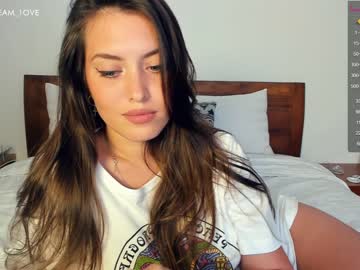 girl
        elenalooove cam image #131635