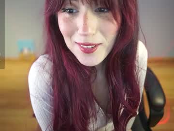 girl
        greeny_mat cam image #3440473