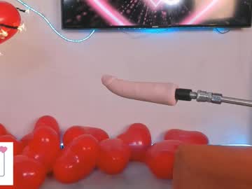 girl
        kitness_sky cam image #4109436