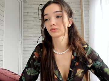 girl
        sassyt33n cam image #3410432