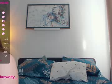 girl
        sun_shiiine cam image #1215929