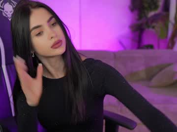 girl
        anabel054 cam image #4425615