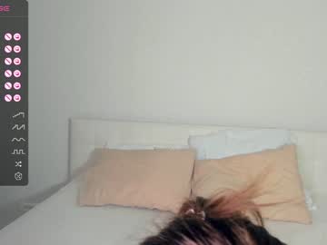 girl
        cute_caprice cam image #1488301