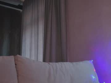 girl
        angella_kleee cam image #312127