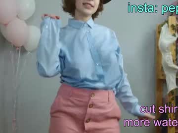 girl
        lovely_leeeya cam image #340286