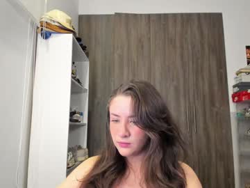girl
        lindabluee cam image #4618007