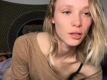 girl
        sweetgracee cam image #4194154
